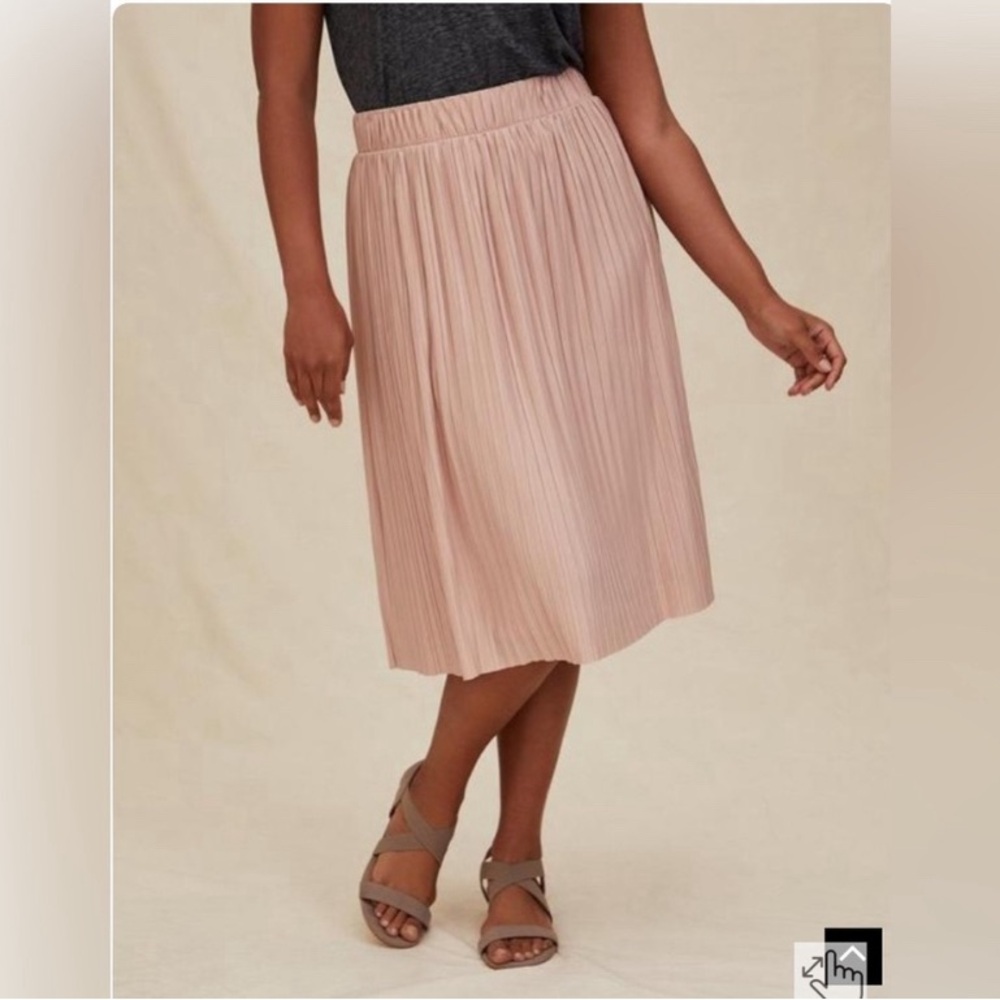 Torrid Skirt Midi Knit Pleated Blush Skirt Torrid NEW